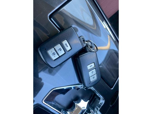 クラウン アスリート 純正SDナビ・フルセグTV・Bluetoothオーディオ・バックモニター プッシュスタート・スマートキー ETC 純正18インチアルミ ユーザー様買取車(20枚目)