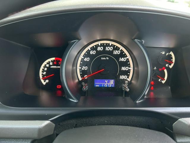 ハイエースバン ロングスーパーＧＬ　１７インチＡＷ　ＮＡＳＣＡＲホワイトレタータイヤ　ローダウン　新品ヘッドライト　ナビＴＶ　フリップダウンモニター　バックカメラ　キーレス　ＥＴＣ　４ナンバー貨物登録　タイミングチェーン駆動　車検整備付（21枚目）