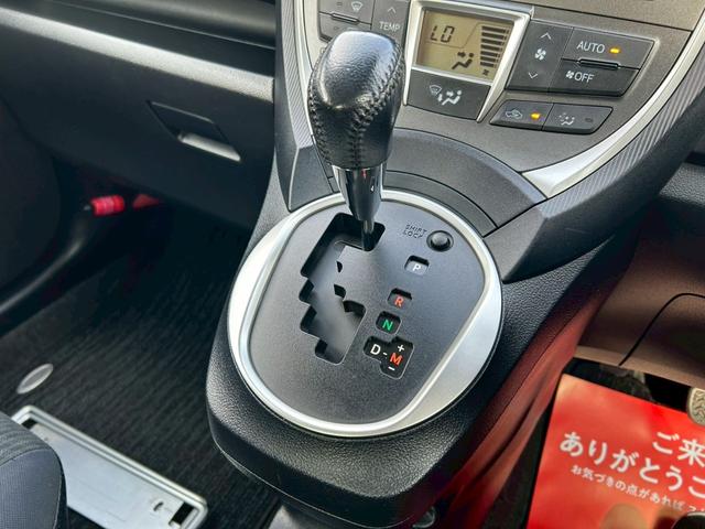 ラクティス Ｇ　ウェルキャブ　車いす仕様車　タイプＩＩ　車いす電動固定＆後退防止装置　車高降下装置　スロープ　前後ドラレコ　ＥＴＣ　キーレス　クルーズコントロール　小児用車いす１．５列目積載可能　乗車定員４名（30枚目）