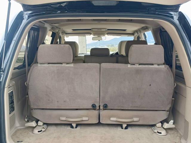 ランドクルーザー１００ ＶＸリミテッド　Ｇセレクション　フロントエアロ・サンルーフ・アクティブハイトコントロール・クルーズコントロール・社外２０インチアルミ・背面タイヤ・タイミングベルト交換ステッカーＲ３年１００９９５ｋｍ・１ナンバー登録車・５人乗り（33枚目）