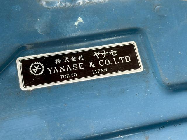 カラベル ＧＬ　正規ディーラー車　ステンレスクーラントパイプ新品交換済み　右ハンドル　３ＡＴ　オートマ限定免許運転可　オーバーヘッドクーラー　３列シート　ウォークスルー　ホイールキャップ　カセットデッキ　ＥＴＣ（53枚目）