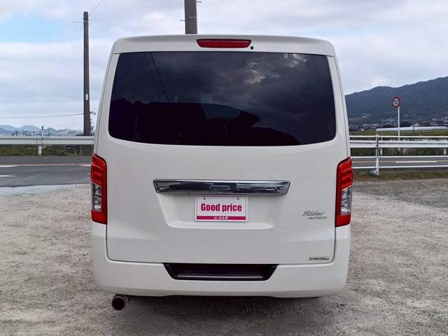 NV350キャラバンバン ロングライダープレミアムGXターボ ディーゼル・リアクラー&リアヒーター・社外アルミ・社外マフラー・バックモニター・社外ウッド調コンビハンドル・フォグランプ(6枚目)