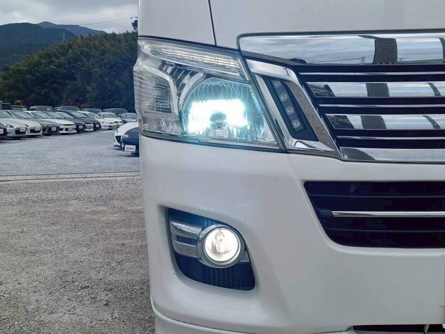 NV350キャラバンバン ロングライダープレミアムGXターボ ディーゼル・リアクラー&リアヒーター・社外アルミ・社外マフラー・バックモニター・社外ウッド調コンビハンドル・フォグランプ(14枚目)