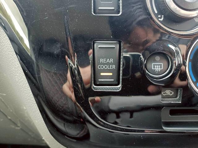 NV350キャラバンバン ロングライダープレミアムGXターボ ディーゼル・リアクラー&リアヒーター・社外アルミ・社外マフラー・バックモニター・社外ウッド調コンビハンドル・フォグランプ(29枚目)