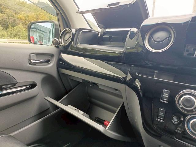 NV350キャラバンバン ロングライダープレミアムGXターボ ディーゼル・リアクラー&リアヒーター・社外アルミ・社外マフラー・バックモニター・社外ウッド調コンビハンドル・フォグランプ(32枚目)