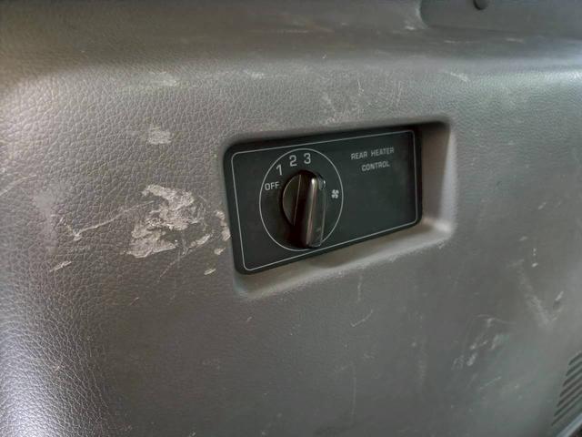 NV350キャラバンバン ロングライダープレミアムGXターボ ディーゼル・リアクラー&リアヒーター・社外アルミ・社外マフラー・バックモニター・社外ウッド調コンビハンドル・フォグランプ(34枚目)