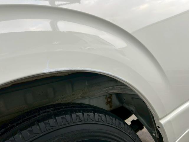 ハイエースバン ロングジャストローDXGLパック 純正エアロ 新品社外ヘッドライト ナビTV Bluetoothオーディオ バックカメラ キーレス ETC 社外ステアリング 平床 4ナンバー貨物登録 車検整備付き タイミングチェーン駆動(35枚目)