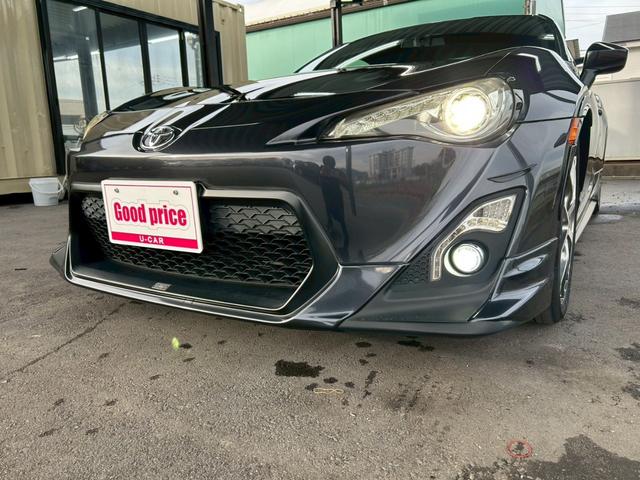 ８６ ＧＴ　６速ＭＴ　ＴＲＤフルエアロ＆マフラー　ＧＴウイング　社外エキマニ　ＢＬＩＴＺインテークパイプ　トラストオイルクーラー　クスコ車高調　ＲＭＰ１８インチＡＷ　ナビＴＶ　バックカメラ　クラッチ交換済み（10枚目）