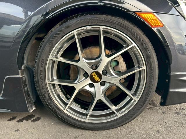 ８６ ＧＴ　６速ＭＴ　ＴＲＤフルエアロ＆マフラー　ＧＴウイング　社外エキマニ　ＢＬＩＴＺインテークパイプ　トラストオイルクーラー　クスコ車高調　ＲＭＰ１８インチＡＷ　ナビＴＶ　バックカメラ　クラッチ交換済み（17枚目）