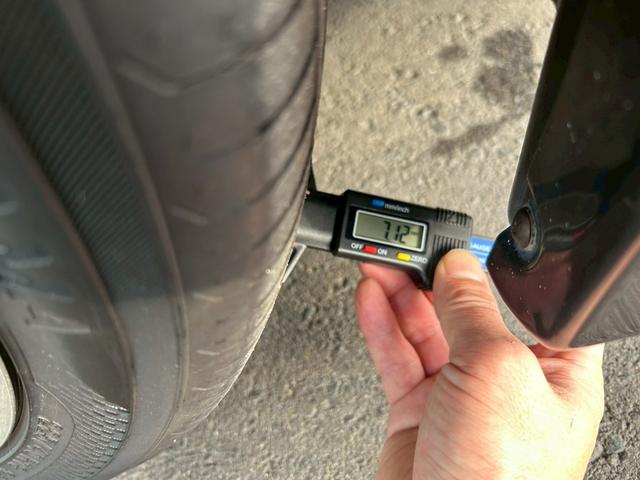 ８６ ＧＴ　６速ＭＴ　ＴＲＤフルエアロ＆マフラー　ＧＴウイング　社外エキマニ　ＢＬＩＴＺインテークパイプ　トラストオイルクーラー　クスコ車高調　ＲＭＰ１８インチＡＷ　ナビＴＶ　バックカメラ　クラッチ交換済み（18枚目）