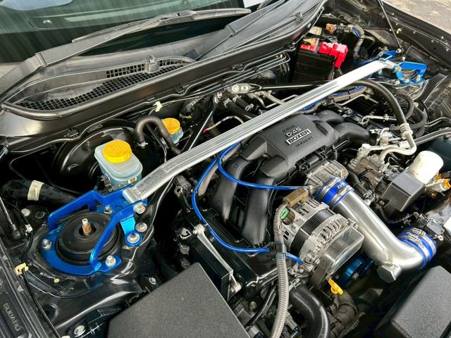 ８６ ＧＴ　６速ＭＴ　ＴＲＤフルエアロ＆マフラー　ＧＴウイング　社外エキマニ　ＢＬＩＴＺインテークパイプ　トラストオイルクーラー　クスコ車高調　ＲＭＰ１８インチＡＷ　ナビＴＶ　バックカメラ　クラッチ交換済み（25枚目）
