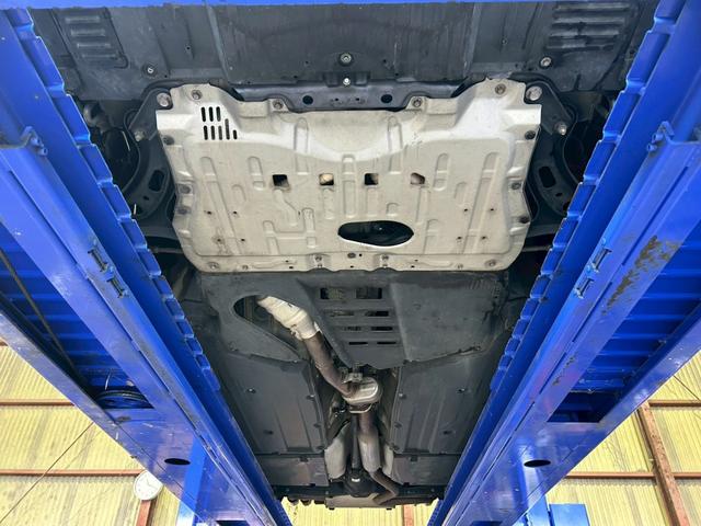 ８６ ＧＴ　６速ＭＴ　ＴＲＤフルエアロ＆マフラー　ＧＴウイング　社外エキマニ　ＢＬＩＴＺインテークパイプ　トラストオイルクーラー　クスコ車高調　ＲＭＰ１８インチＡＷ　ナビＴＶ　バックカメラ　クラッチ交換済み（27枚目）