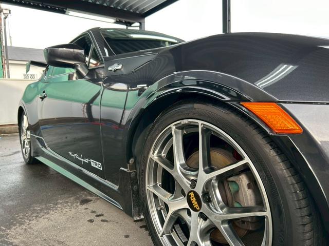 ８６ ＧＴ　６速ＭＴ　ＴＲＤフルエアロ＆マフラー　ＧＴウイング　社外エキマニ　ＢＬＩＴＺインテークパイプ　トラストオイルクーラー　クスコ車高調　ＲＭＰ１８インチＡＷ　ナビＴＶ　バックカメラ　クラッチ交換済み（35枚目）