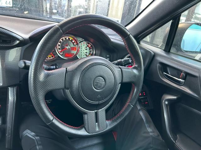 ８６ ＧＴ　６速ＭＴ　ＴＲＤフルエアロ＆マフラー　ＧＴウイング　社外エキマニ　ＢＬＩＴＺインテークパイプ　トラストオイルクーラー　クスコ車高調　ＲＭＰ１８インチＡＷ　ナビＴＶ　バックカメラ　クラッチ交換済み（47枚目）