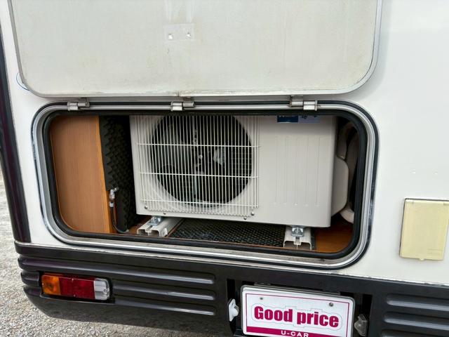 カムロード 　バンテック　ジル　家庭用エアコン　トリプルサブバッテリー　インバーター　デジタルインナーミラー　ＦＦヒーター　３ＷＡＹ冷蔵庫　電子レンジ　マルチルーム　カセットトイレ　給排水タンク　ボイラー（30枚目）
