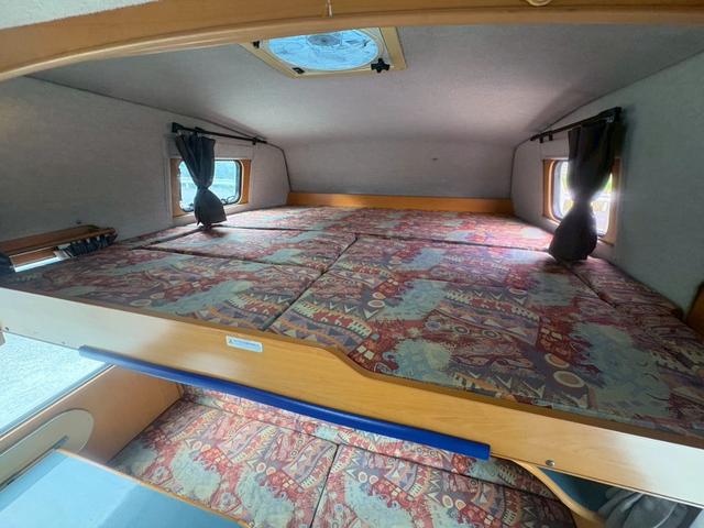 カムロード 　バンテック　ジル　家庭用エアコン　トリプルサブバッテリー　インバーター　デジタルインナーミラー　ＦＦヒーター　３ＷＡＹ冷蔵庫　電子レンジ　マルチルーム　カセットトイレ　給排水タンク　ボイラー（49枚目）