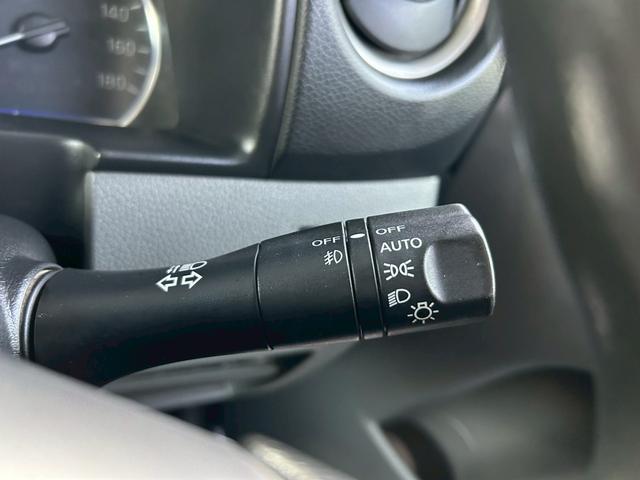 �I�[�g���C�g