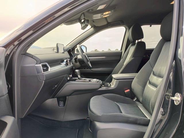 ＣＸ－８ ２５Ｓ　スマートエディション　ワンオーナー／ユーザー買取車／禁煙車／３列シート／純正ナビ／バックカメラ／スペアキー（11枚目）