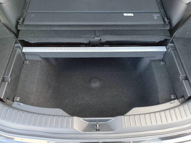 ＣＸ－８ ２５Ｓ　スマートエディション　ワンオーナー／ユーザー買取車／禁煙車／３列シート／純正ナビ／バックカメラ／スペアキー（21枚目）