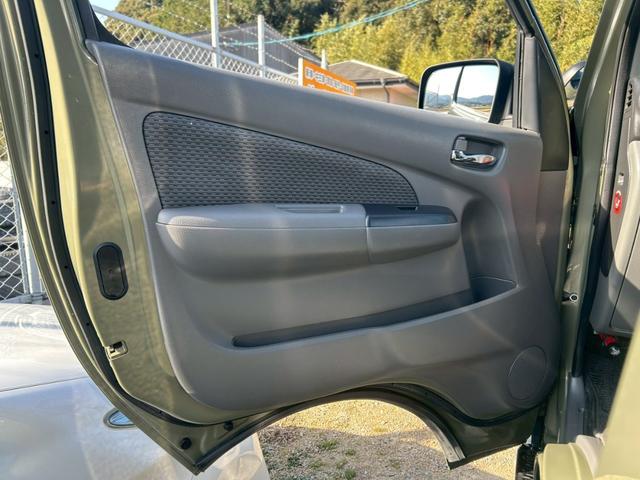 ＮＶ３５０キャラバンバン ロングプレミアムＧＸ　カーキグリーン全塗装済み　デイトナ１６インチホイール　Ｒ／Ｔタイヤ　グリルガード　ナビＴＶ　Ｂｌｕｅｔｏｏｔｈ　バックカメラ　スマートキー　ドラレコ　ＥＴＣ　タイミングチェーン駆動　４ナンバー貨物登録（21枚目）