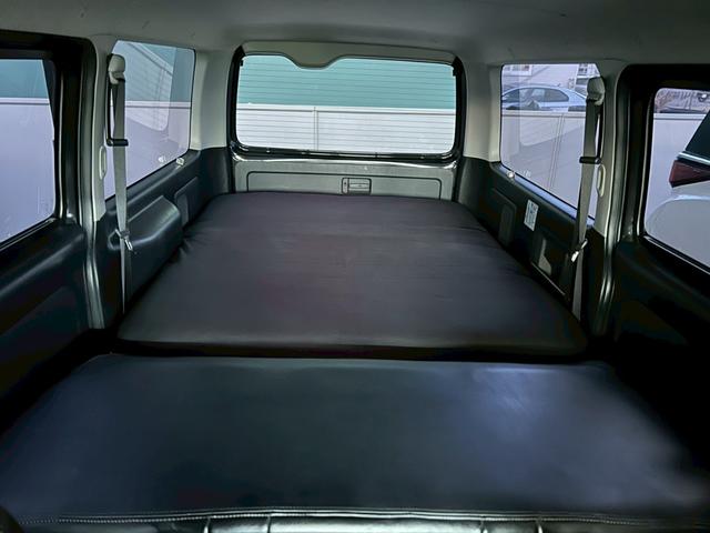 ハイエースバン ロングスーパーＧＬ　ベッドキット　１６インチＡＷ　ホワイトレタータイヤ　ローダウン　フロントスポイラー　ＬＥＤテール　ナビＴＶ　Ｂｌｕｅｔｏｏｔｈ　バックカメラ　キーレス　ＥＴＣ　ドラレコ　タイミングチェーン駆動（25枚目）