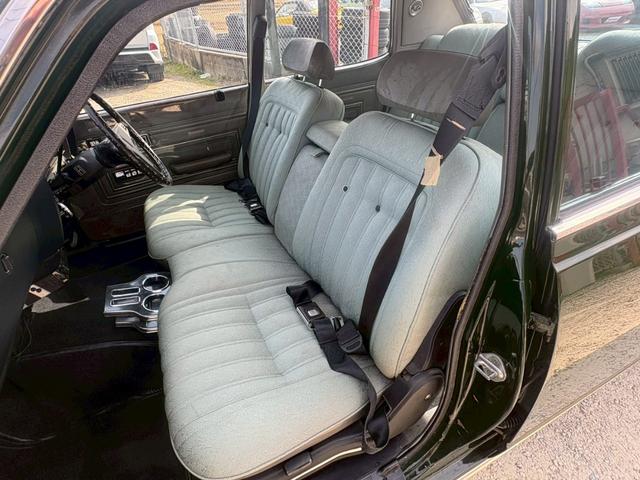 ����ȑ��V�[�g�A�N�������̉��ꓙ������܂����A�j��Ȃ��ǍD�ȏ�Ԃ�ۂ��Ă���܂��B