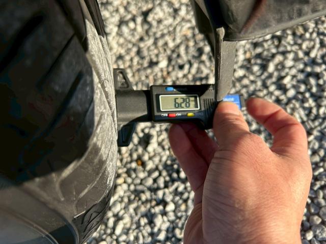 アクア Ｓ　車検整備付き　ナビ　バックカメラ　スマートキー２個　ＥＴＣ　純正１５インチアルミホイール　修復歴無し　タイミングチェーン駆動（12枚目）