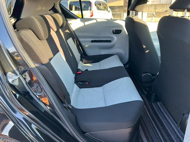 アクア Ｓ　車検整備付き　ナビ　バックカメラ　スマートキー２個　ＥＴＣ　純正１５インチアルミホイール　修復歴無し　タイミングチェーン駆動（16枚目）