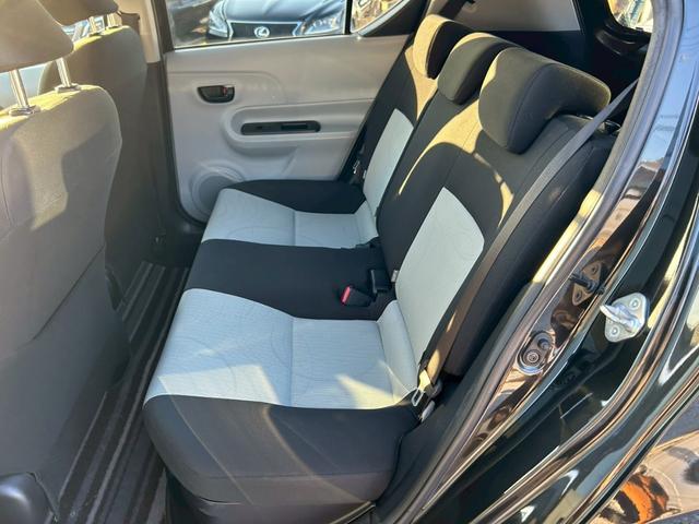アクア Ｓ　車検整備付き　ナビ　バックカメラ　スマートキー２個　ＥＴＣ　純正１５インチアルミホイール　修復歴無し　タイミングチェーン駆動（17枚目）