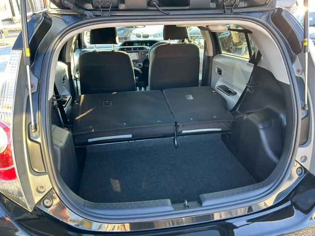 アクア Ｓ　車検整備付き　ナビ　バックカメラ　スマートキー２個　ＥＴＣ　純正１５インチアルミホイール　修復歴無し　タイミングチェーン駆動（19枚目）