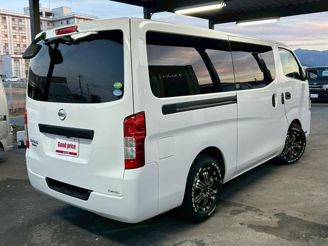 ＮＶ３５０キャラバンバン ロングＤＸ　ベッドキット　９Ｖ型ナビＴＶ　フリップダウンモニター　Ｂｌｕ－ｒａｙ再生　Ｂｌｕｅｔｏｏｔｈ　バックカメラ　前後ドラレコ　１６インチＡＷ　ＮＡＳＣＡＲタイヤ　タイミングチェーン　４ナンバー貨物登録（6枚目）