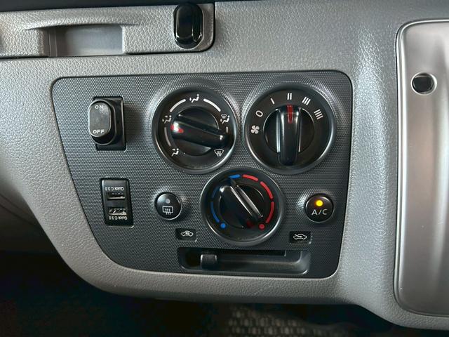 ＮＶ３５０キャラバンバン ロングＤＸ　ベッドキット　９Ｖ型ナビＴＶ　フリップダウンモニター　Ｂｌｕ－ｒａｙ再生　Ｂｌｕｅｔｏｏｔｈ　バックカメラ　前後ドラレコ　１６インチＡＷ　ＮＡＳＣＡＲタイヤ　タイミングチェーン　４ナンバー貨物登録（34枚目）