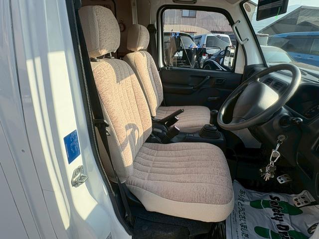 スクラムトラック 　バンショップミカミ　テントむし　Ｔ－ＰＯ　パートタイム４ＷＤ　５速ＭＴ　ワンオーナー車　ユーザー買取　４ナンバー軽自動車登録　ポップアップテント　サブバッテリー１００Ａｈ　デジタルインナーミラー（25枚目）