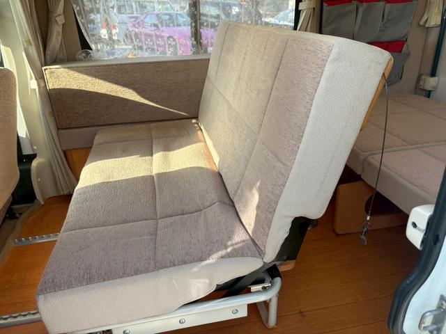 スクラムトラック 　バンショップミカミ　テントむし　Ｔ－ＰＯ　パートタイム４ＷＤ　５速ＭＴ　ワンオーナー車　ユーザー買取　４ナンバー軽自動車登録　ポップアップテント　サブバッテリー１００Ａｈ　デジタルインナーミラー（33枚目）