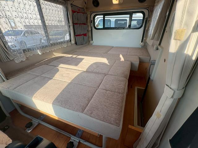 スクラムトラック 　バンショップミカミ　テントむし　Ｔ－ＰＯ　パートタイム４ＷＤ　５速ＭＴ　ワンオーナー車　ユーザー買取　４ナンバー軽自動車登録　ポップアップテント　サブバッテリー１００Ａｈ　デジタルインナーミラー（35枚目）