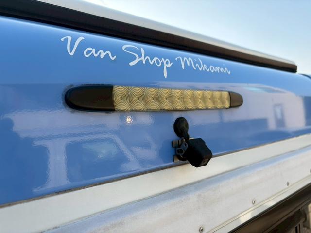 スクラムトラック 　バンショップミカミ　テントむし　Ｔ－ＰＯ　パートタイム４ＷＤ　５速ＭＴ　ワンオーナー車　ユーザー買取　４ナンバー軽自動車登録　ポップアップテント　サブバッテリー１００Ａｈ　デジタルインナーミラー（52枚目）