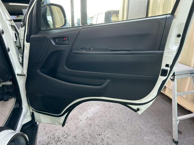 ハイエースバン ロングＤＸ　ワンオーナー　記録簿１１枚有り　ハイラックス用１７インチＡＷ　ローダウン　４型フェイス　ナビＴＶ　Ｂｌｕｅｔｏｏｔｈ　バックカメラ　ＥＴＣ　ＬＥＤヘッドライト　タイミングチェーン　４ナンバー貨物登録（22枚目）