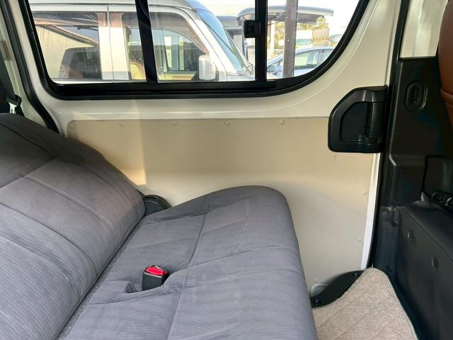 ハイエースバン ロングＤＸ　ワンオーナー　記録簿１１枚有り　ハイラックス用１７インチＡＷ　ローダウン　４型フェイス　ナビＴＶ　Ｂｌｕｅｔｏｏｔｈ　バックカメラ　ＥＴＣ　ＬＥＤヘッドライト　タイミングチェーン　４ナンバー貨物登録（25枚目）