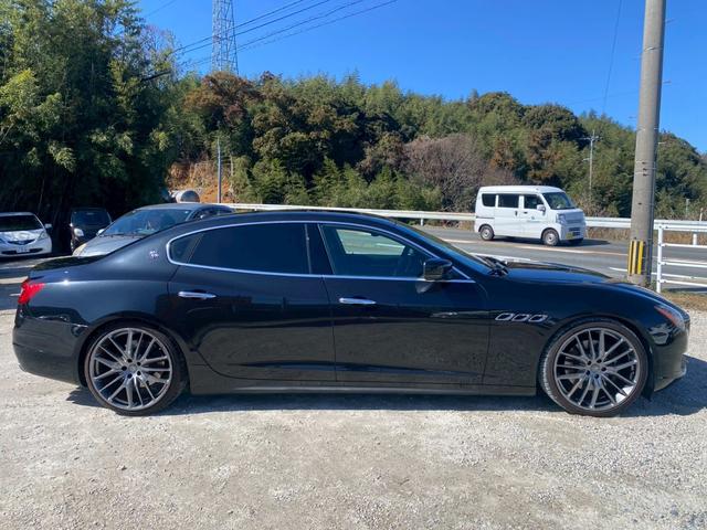 クアトロポルテ S 純正ナビ・バックモニター・Bluetooth キャラメルレザーシート サンルーフ 純正21インチAW ユーザー買取車(7枚目)