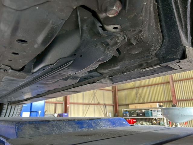 ���T�C�h�X�e�b�v�F�傫�ȎK�╅�H�͗L��܂���