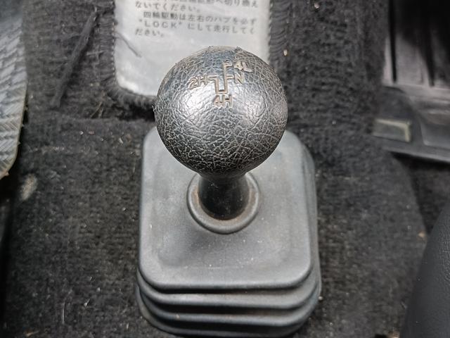 ジムニー EC 5速・社外16インチアルミ・ステアリングダンパー・社外マフラー・タイミングベルト交換済/R3年54630km・サクションホース・IPFオフロードランプ・※純正白から純正白全塗装※(44枚目)