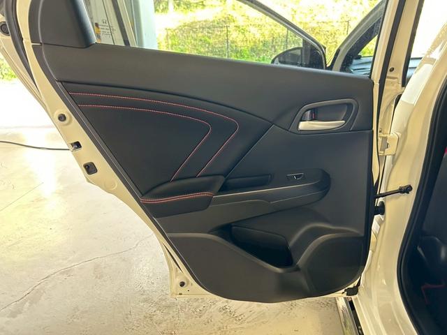 シビック タイプＲ　ユーザー買取車（30枚目）