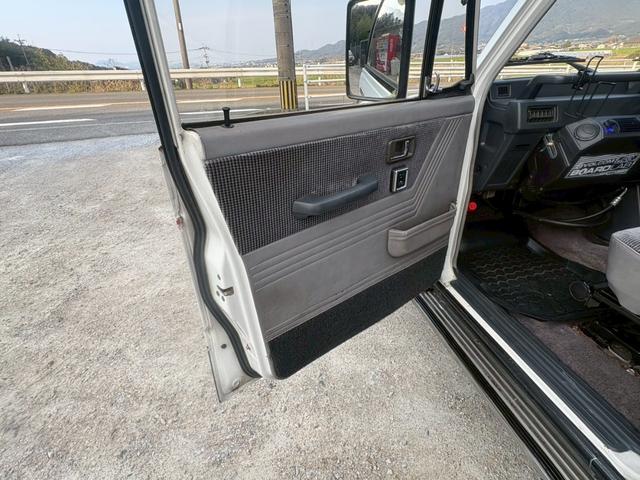 ����ȃh�A�����A�N�������̉���A�򉻓�������܂����A�j�ꖳ���ǍD�ȏ�Ԃ�ۂ��Ă���܂��B