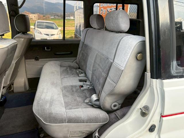 �Z�J���h�V�[�g�����A�N�������̉��ꓙ������܂����A�e�͂͏\���Ɏc���Ă���܂��B