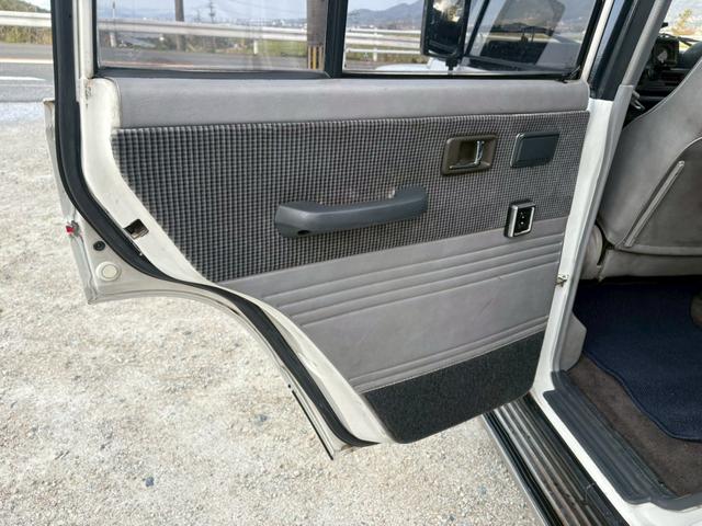 ������ȃh�A�����A�N�������̉���A�򉻓�������܂����A�j�ꖳ���ǍD�ȏ�Ԃ�ۂ��Ă���܂��B