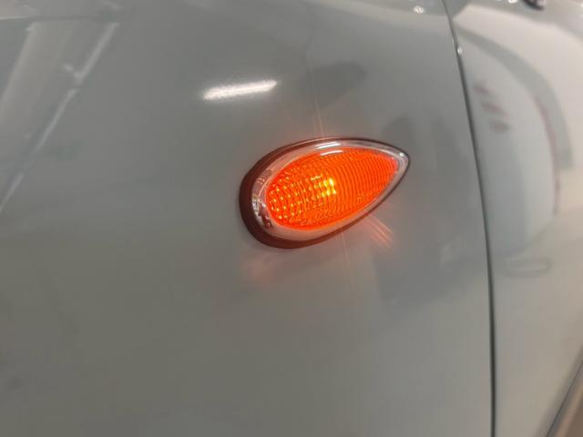 左ティアドロップ型サイドマーカー