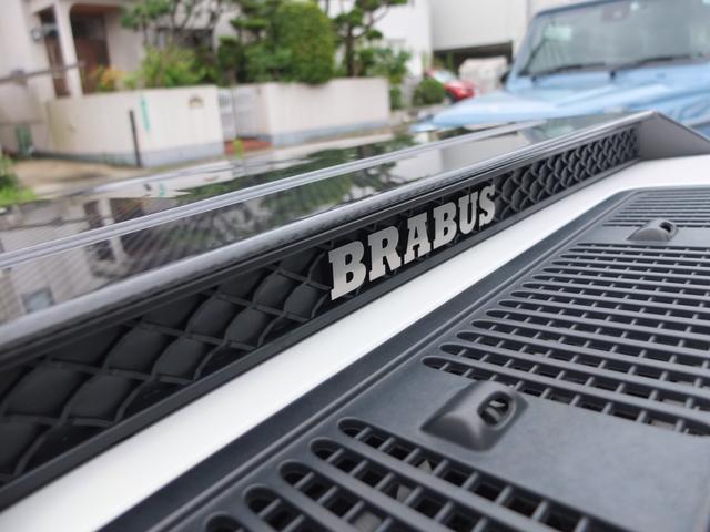 Ｇクラス Ｇ６３　ＢＲＡＢＵＳカスタム　レザーエクスクルーシブＰＫＧ　ナイトパッケージヘッドライト　デジタルインナーミラー　ドラレコ　ユピテル製レーダー探知機　前後低ダストブレーキパッド　電動昇降ステップ（17枚目）