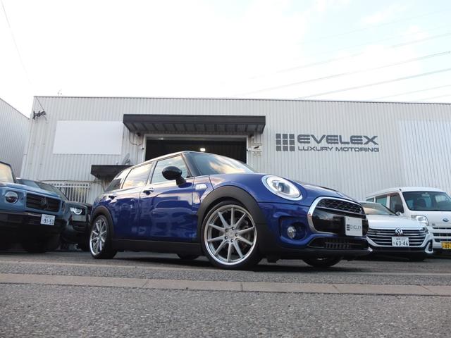ＭＩＮＩ クーパーＳ　クラブマン　車検Ｒ９年１０月　ＢＩＬＳＴＥＩＮ車高調　ＷＯＲＫグノーシス１９ＡＷ　アルパイン製フルセグ　ドラレコ　ＭＩＮＩ専用黒革調シートカバー　ＬＥＤライト＆フォグ　レーダークルコン　保証書　取説　スペアキー（7枚目）