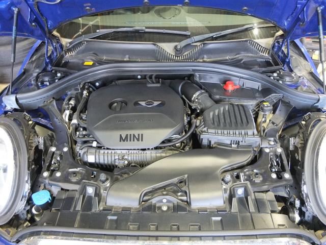 ＭＩＮＩ クーパーＳ　クラブマン　車検Ｒ９年１０月　ＢＩＬＳＴＥＩＮ車高調　ＷＯＲＫグノーシス１９ＡＷ　アルパイン製フルセグ　ドラレコ　ＭＩＮＩ専用黒革調シートカバー　ＬＥＤライト＆フォグ　レーダークルコン　保証書　取説　スペアキー（27枚目）