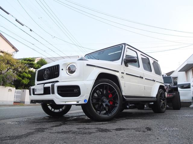 Ｇクラス Ｇ６３　ＡＭＧレザーエクスクルーシブパッケージ　Ｇ６３ナイトＰＫＧ　ＡＭＧカーボンファイバーインテリアトリムＰＫＧブラウンレザー　ドア４枚イージークローザー　ブラバスＦスポイラー　ＡＭＧ２２ＡＷ　ワンオーナー禁煙車　ブラック＆ステップラプター塗装（3枚目）